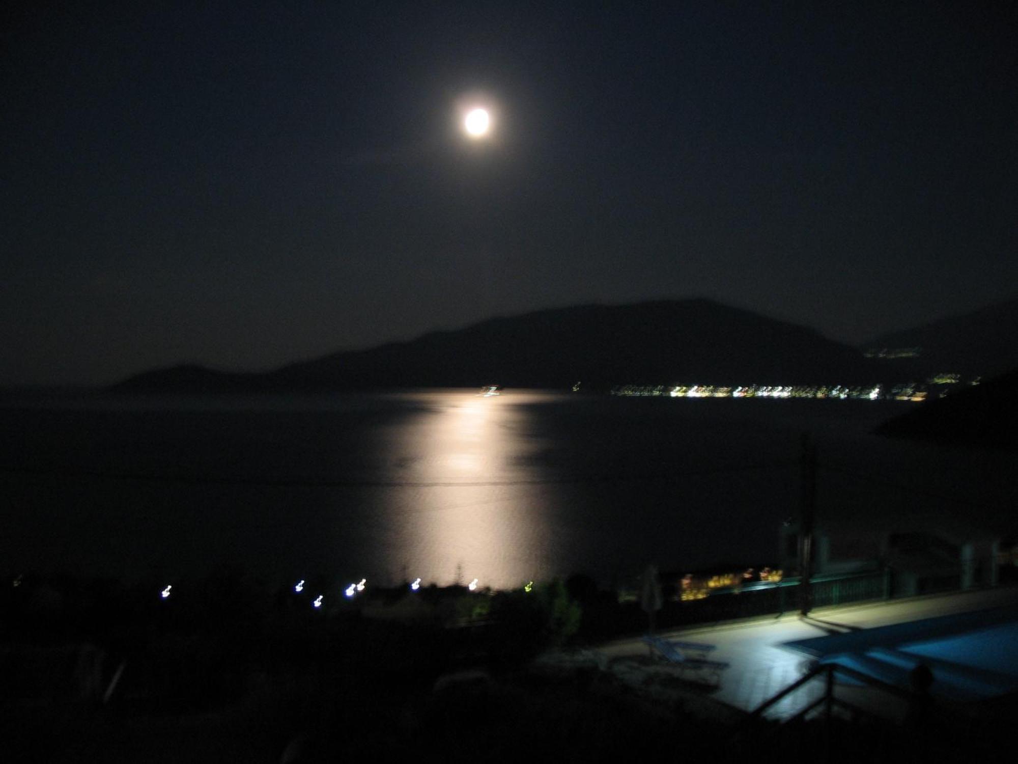 Fotini Apartment Agia Efimia Exterior photo